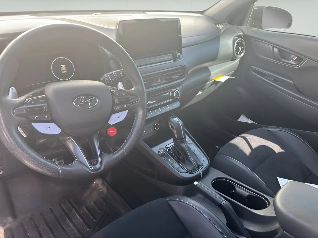 Used 2022 Ultra Black Hyundai Base image 9