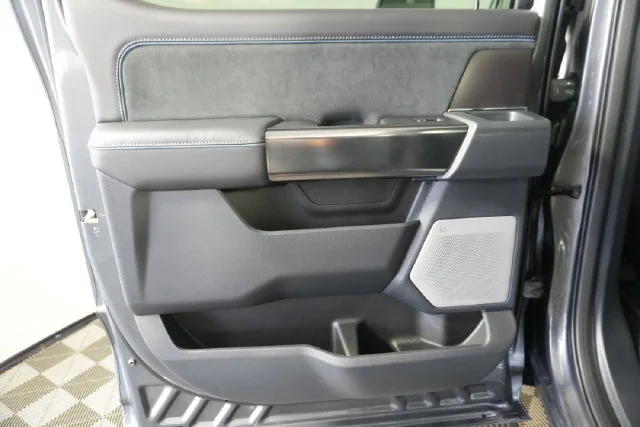 New 2027 Carbonized Gray Metallic Ford F-250® Platinum® image 32