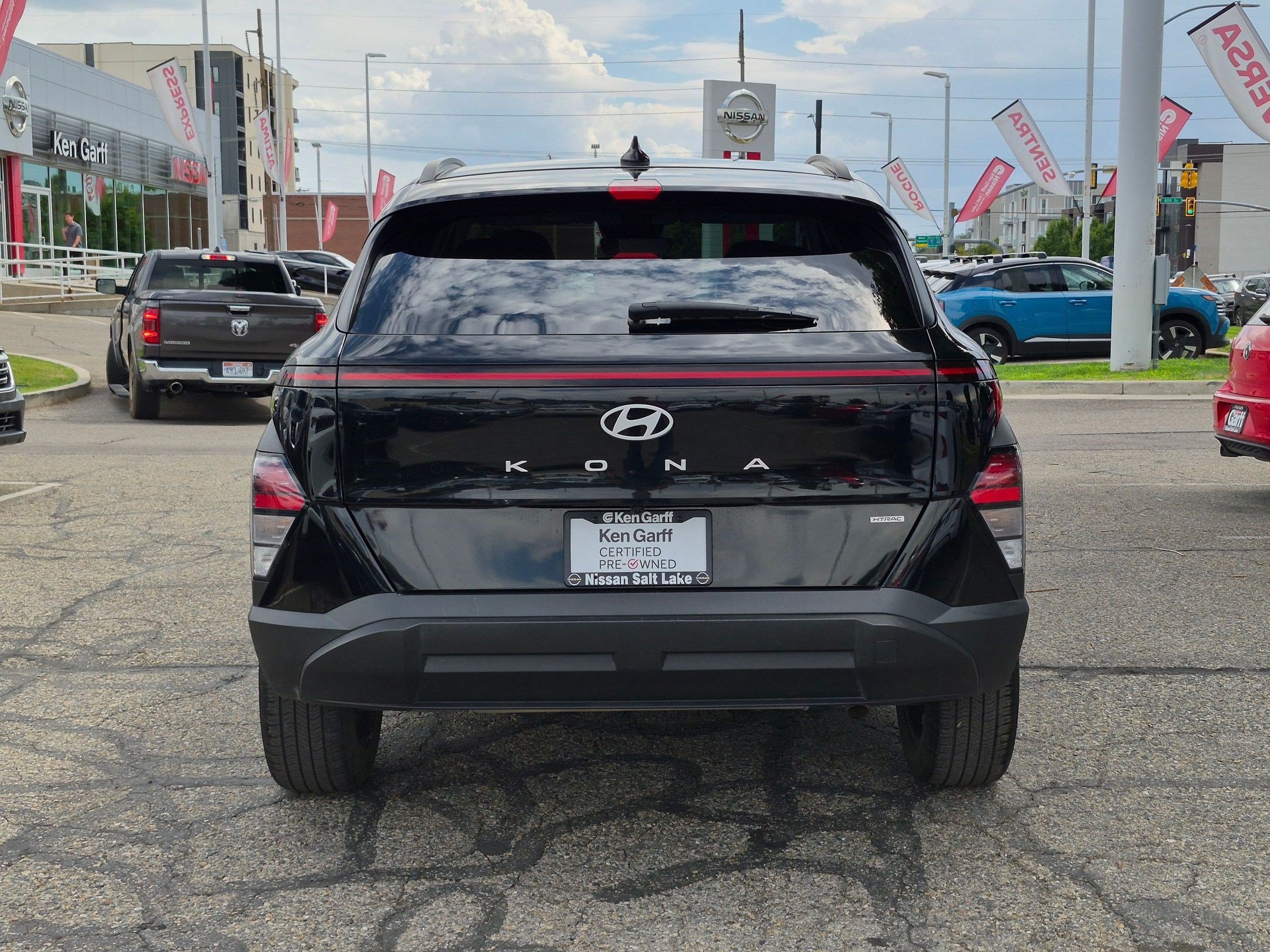 Used 2024 Abyss Black Pearl Hyundai SEL image 4