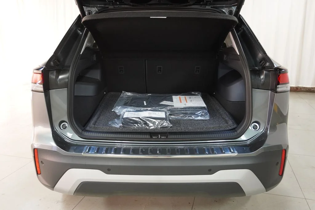 New 2026 Platinum Gray Volkswagen 2.0T SE image 27