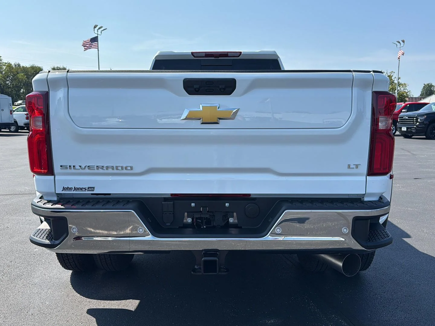 New 2026 Summit White Chevrolet LT DRW image 20
