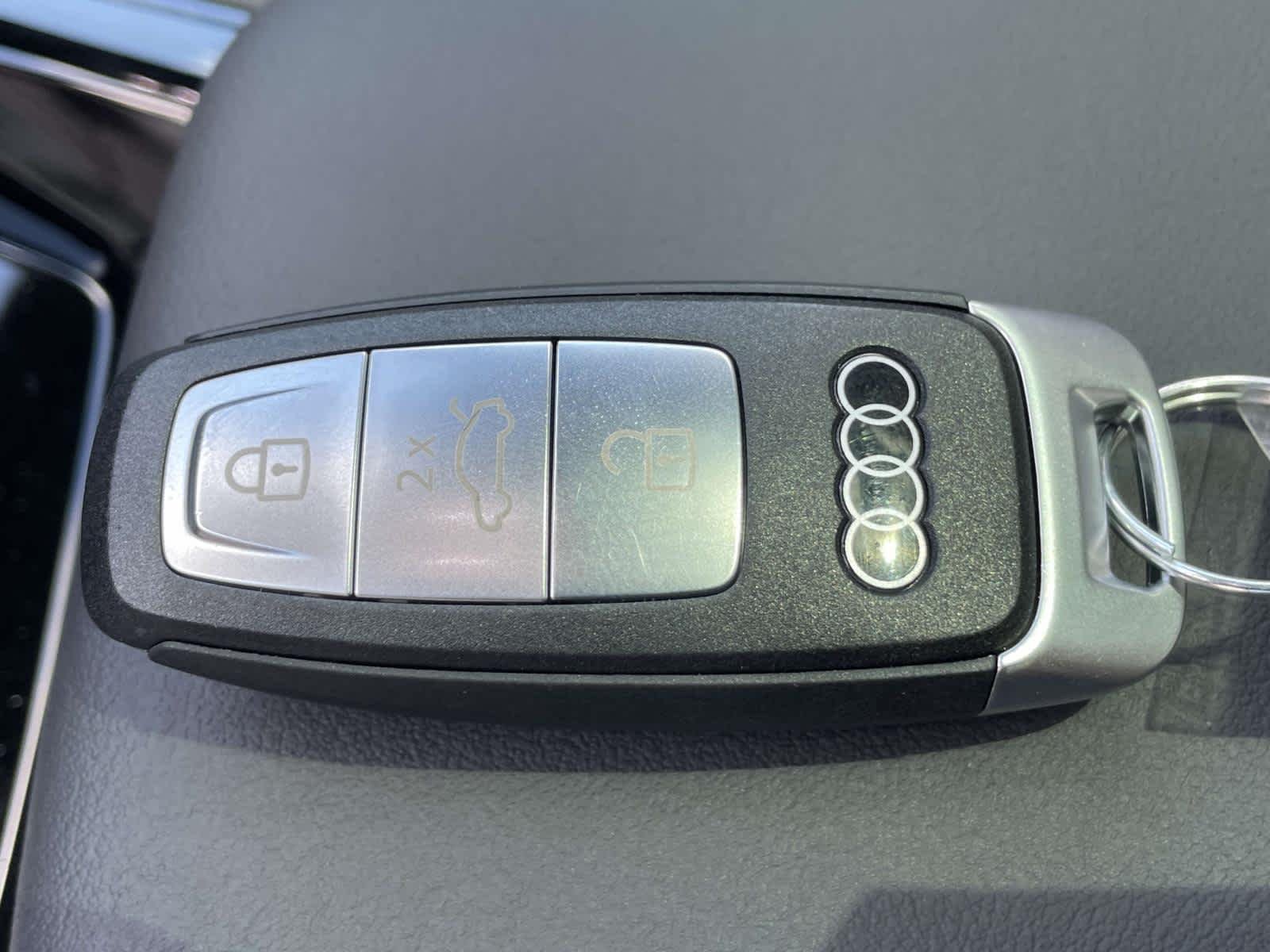 New 2026 0E0E/Black Audi S line image 4