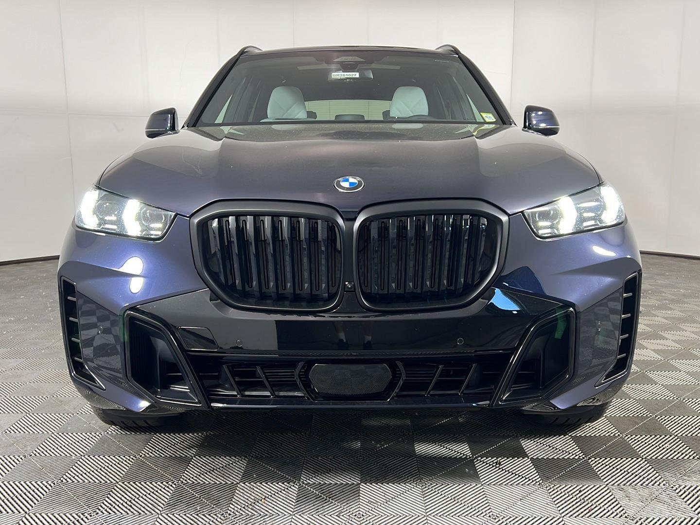 New 2026 Carbon Black Metallic BMW xDrive40i image 18