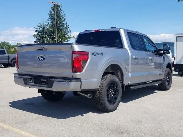 New 2026 Iconic Silver Metallic Ford XLT image 3
