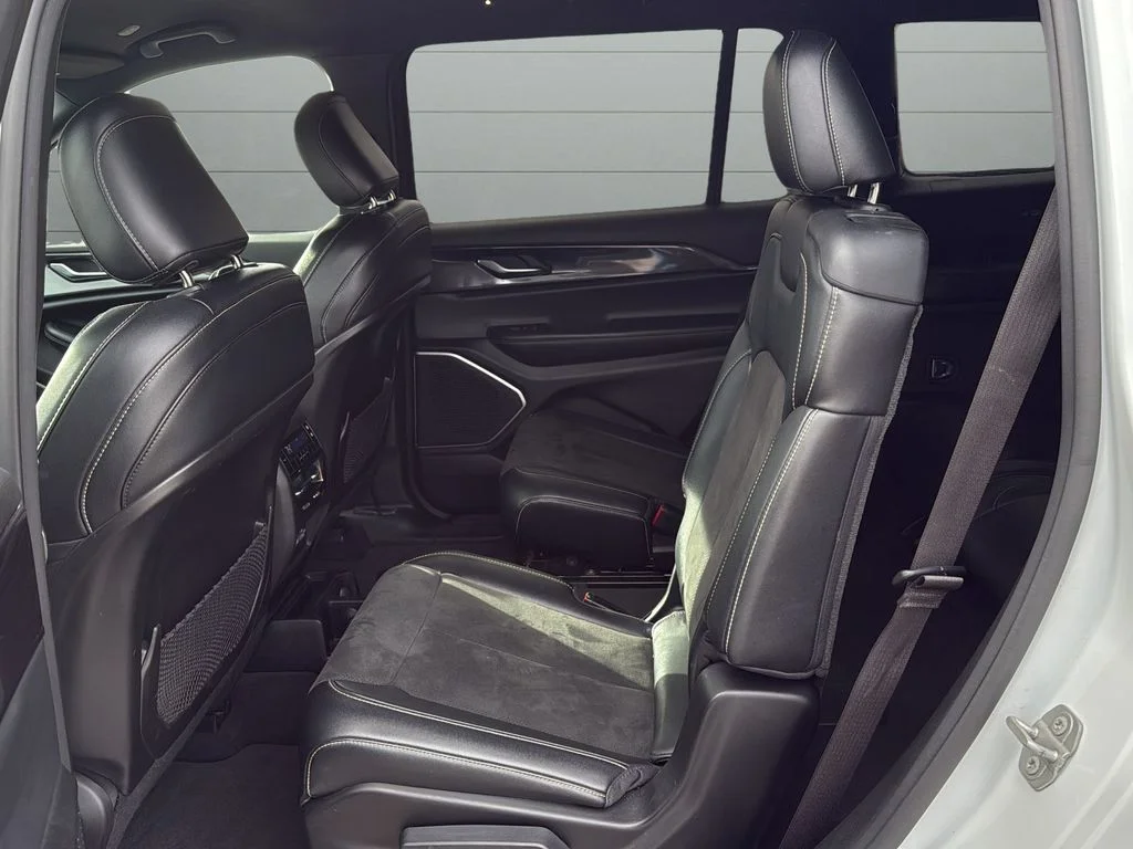 Used 2021 White Jeep Altitude image 16