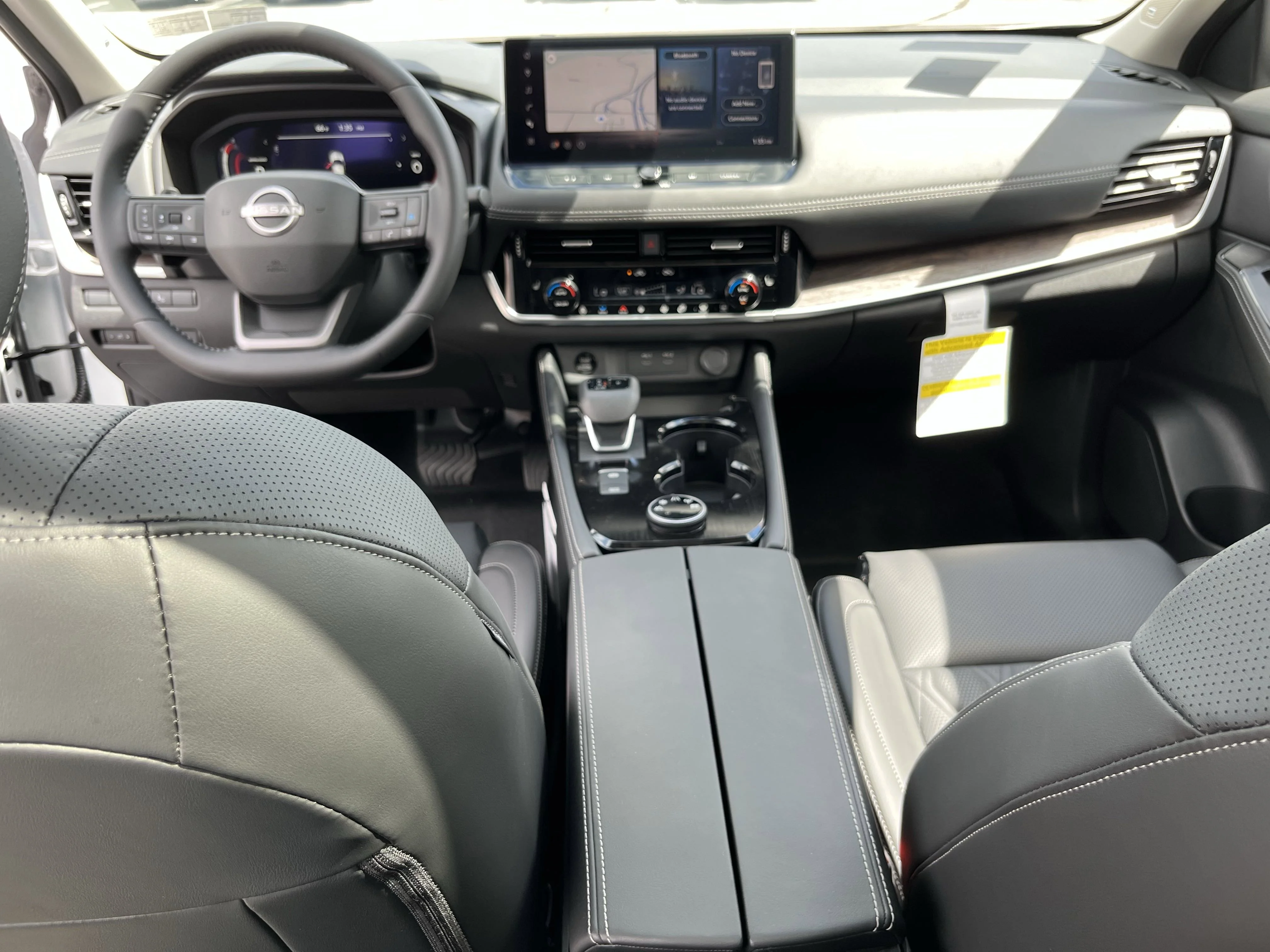 2026 Nissan Rogue Platinum - Photo 16