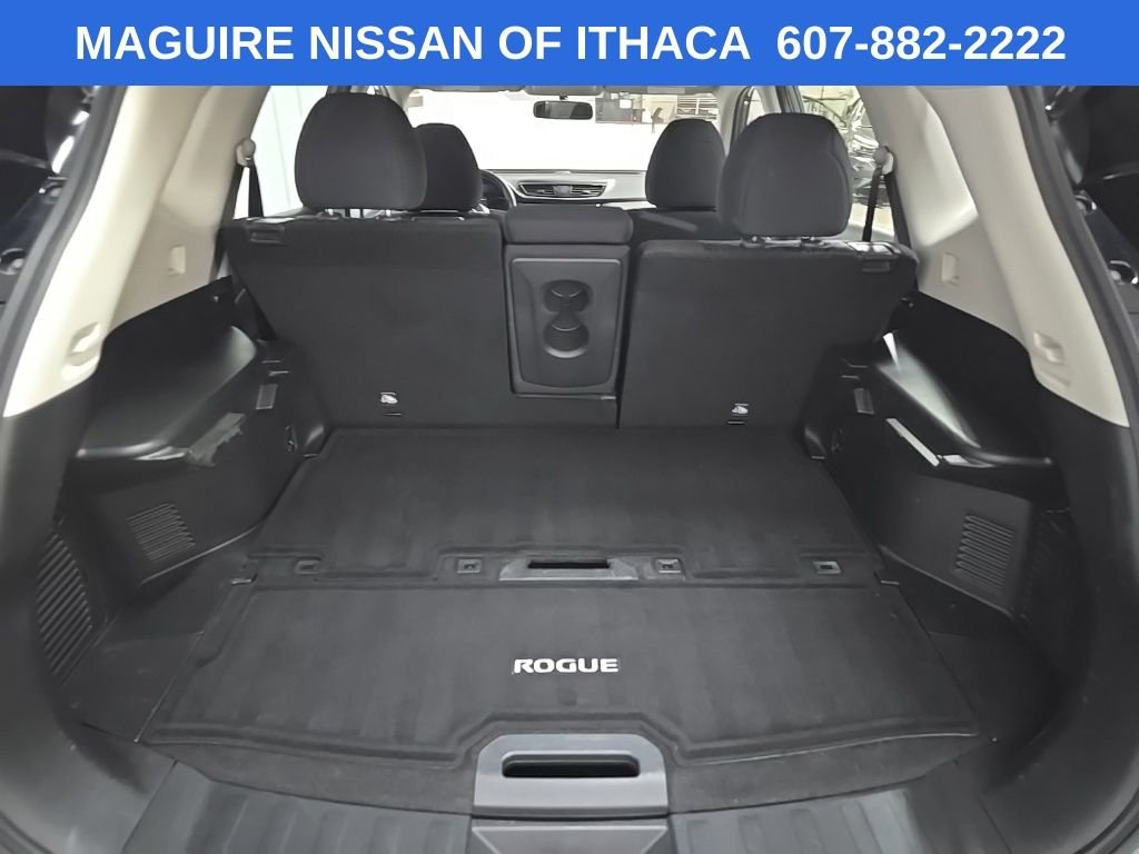 Used 2018 Gray Nissan S image 11