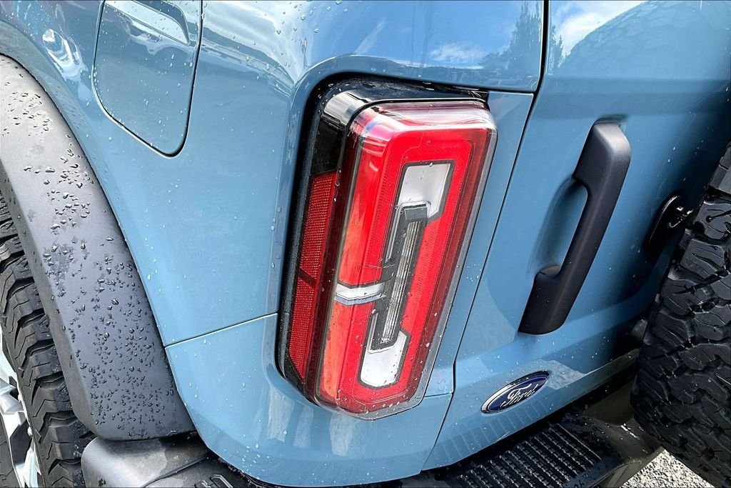Used 2022 Blue Ford Badlands image 33