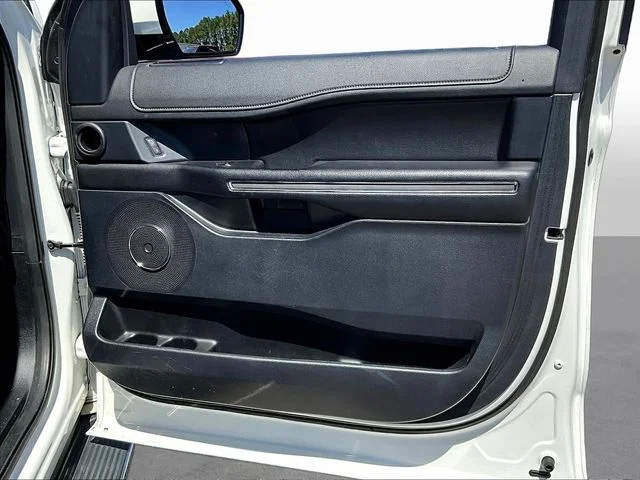 Used 2020 White Ford XLT image 32