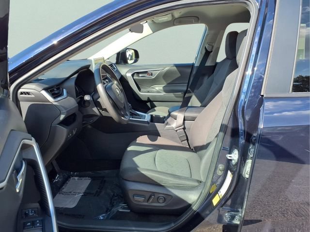 Used 2024  Toyota XLE image 6