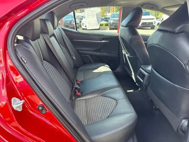 Used 2021 Supersonic Red Toyota SE image 10