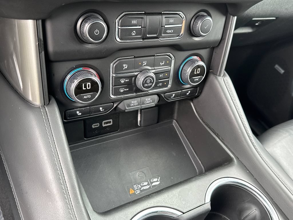 Used 2024 Summit White Chevrolet LT image 32