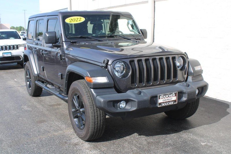Used 2022 Granite Crystal Metallic Clearcoat Jeep Unlimited Sport Altitude 4x4 image 2