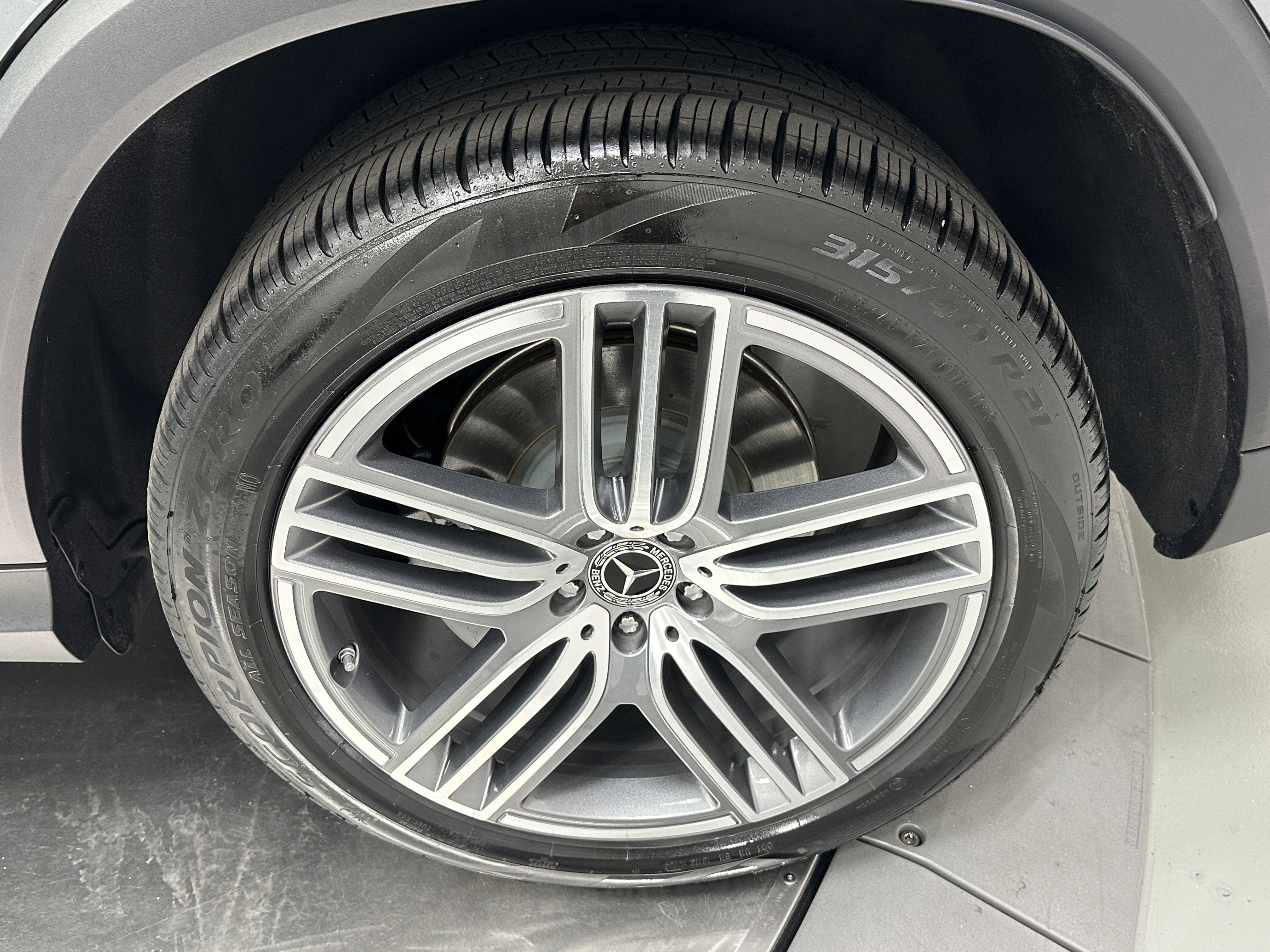 Certified Used 2024 Gray Mercedes-Benz GLS 450 image 25