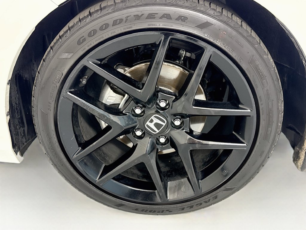 2025 Honda Civic Hatchback Sport - Photo 30