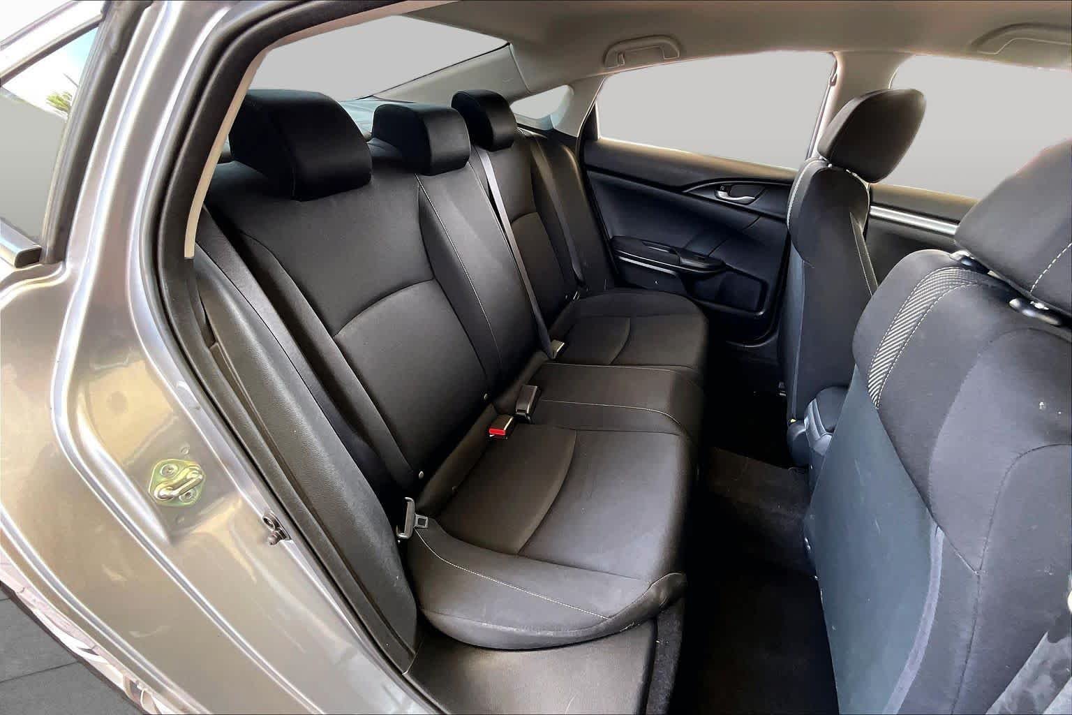 Used 2016 Lunar Silver Metallic Honda LX image 18