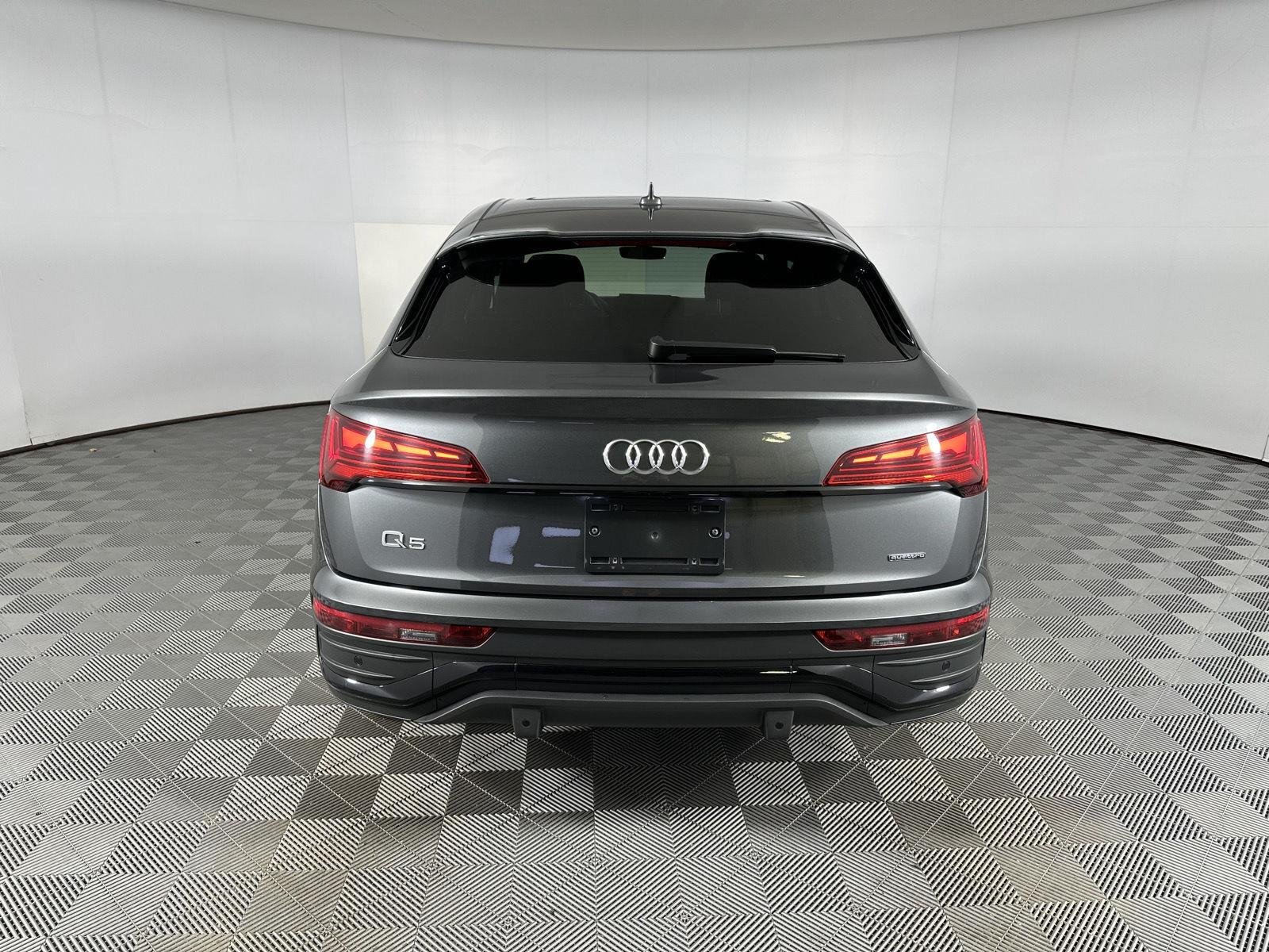 Used 2023 Daytona Gray Pearl Effect Audi S line Premium Plus image 31