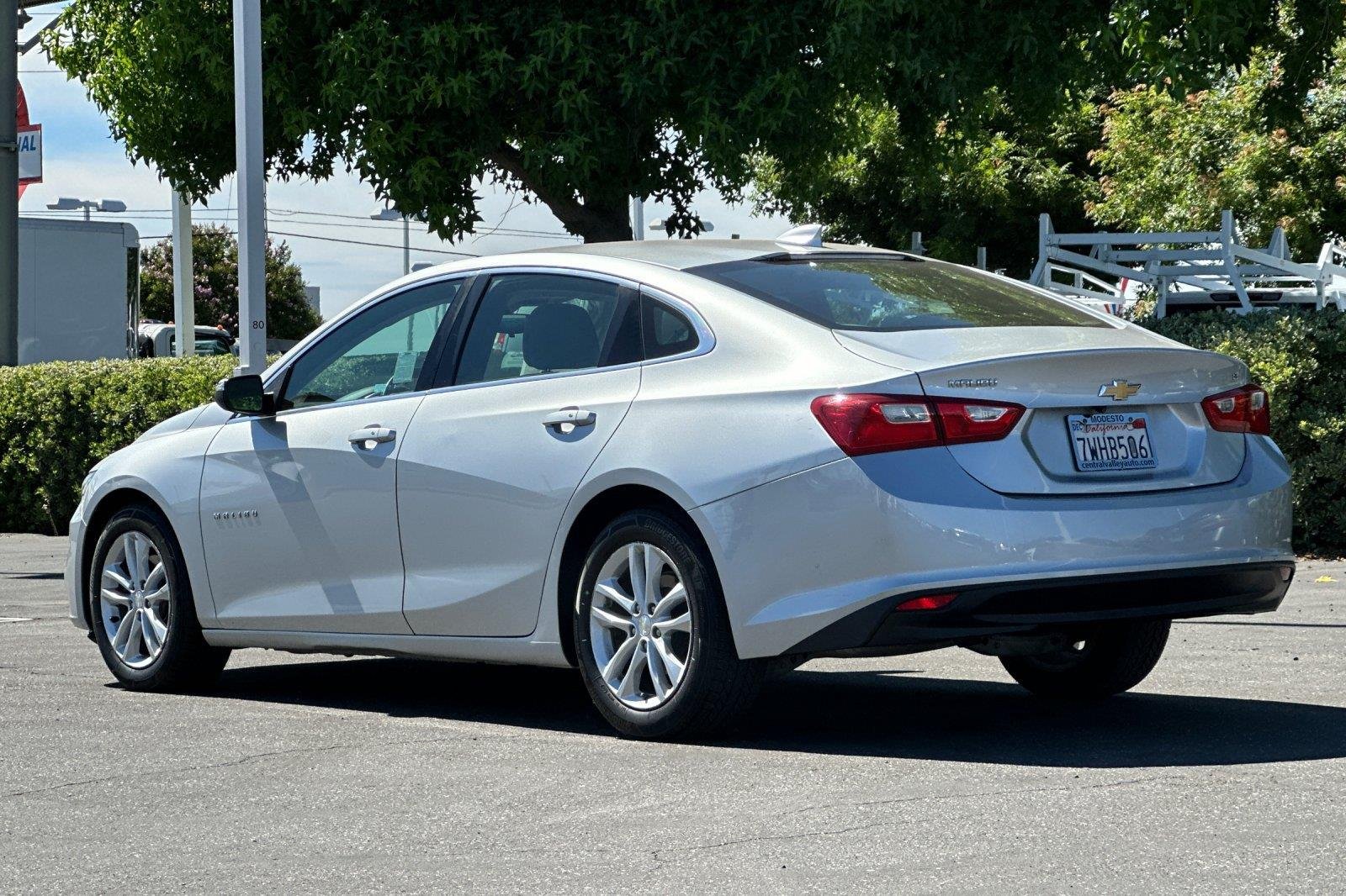 Used 2017 Silver Ice Metallic Chevrolet LT image 6