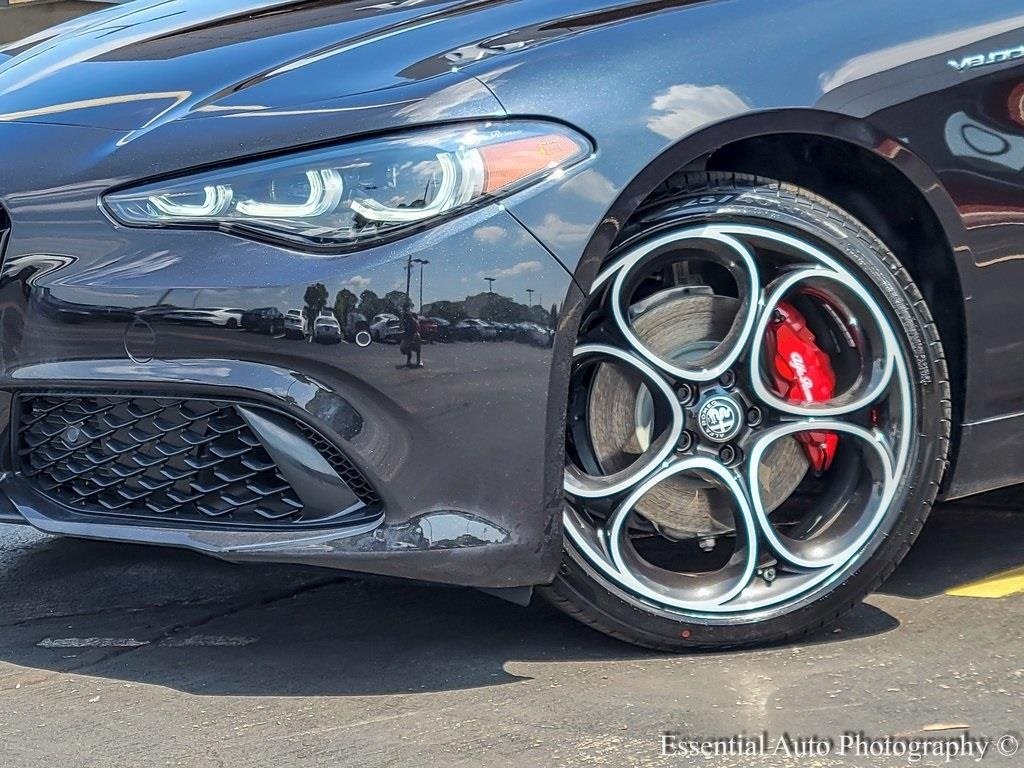 2025 ALFA ROMEO GIULIA (952) - Image 2