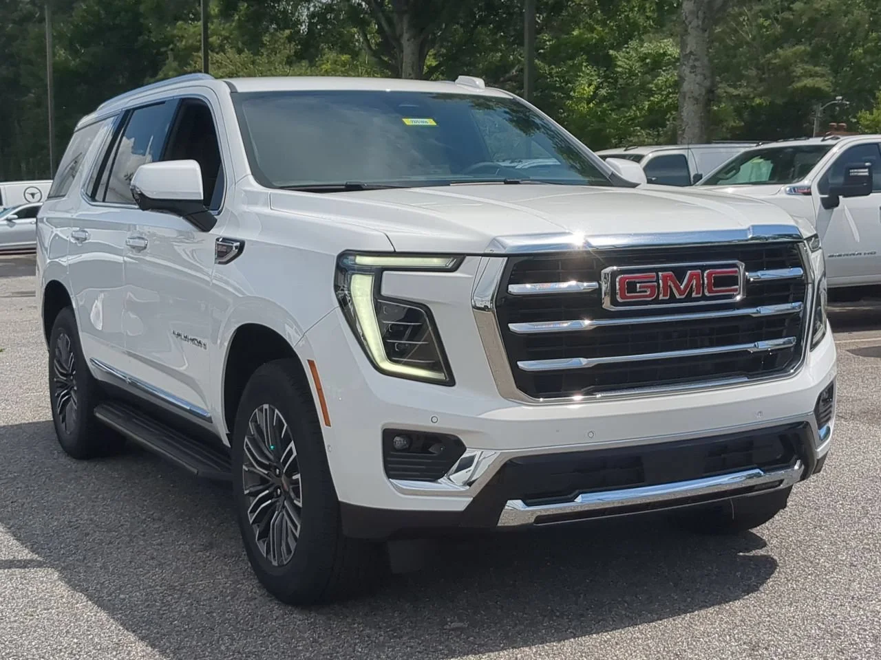 New 2026 Summit White GMC Elevation image 2