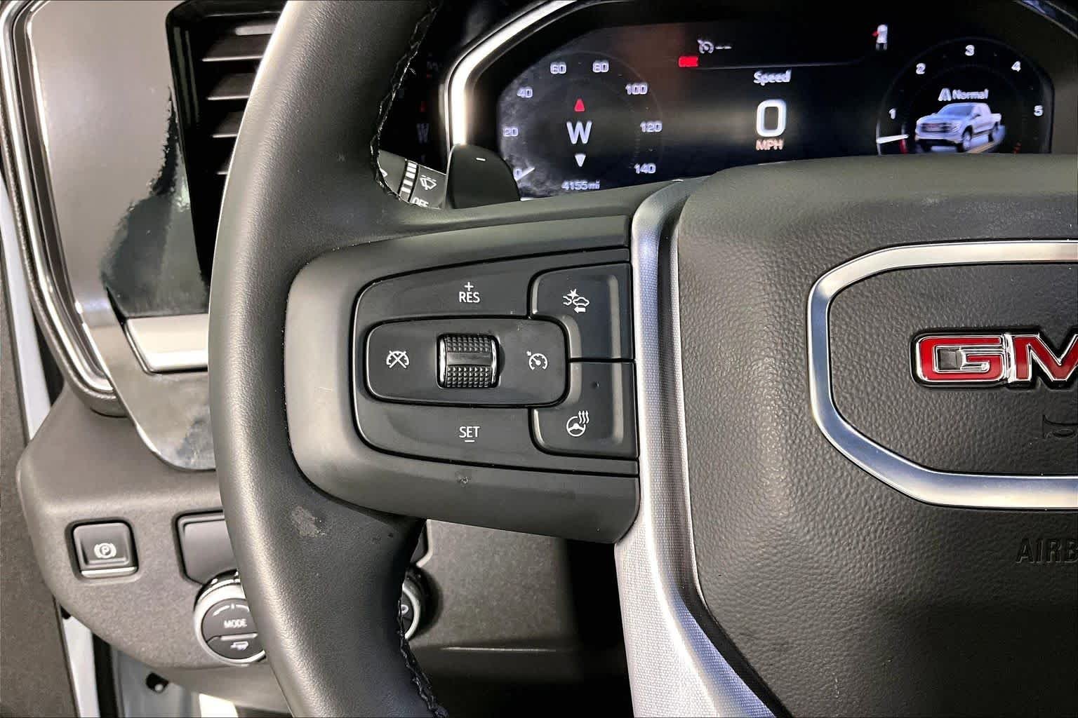 Used 2025 Summit White GMC SLT image 23