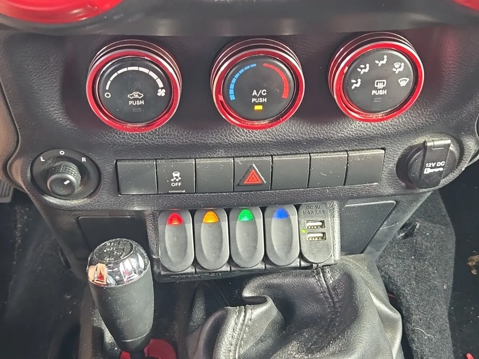 Used 2016 Gray Jeep Unlimited Sport image 26