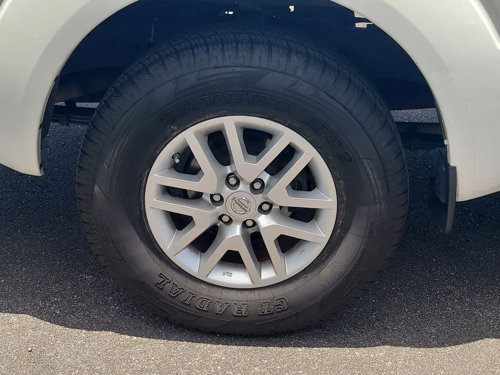 Used 2017 White Nissan SV image 5