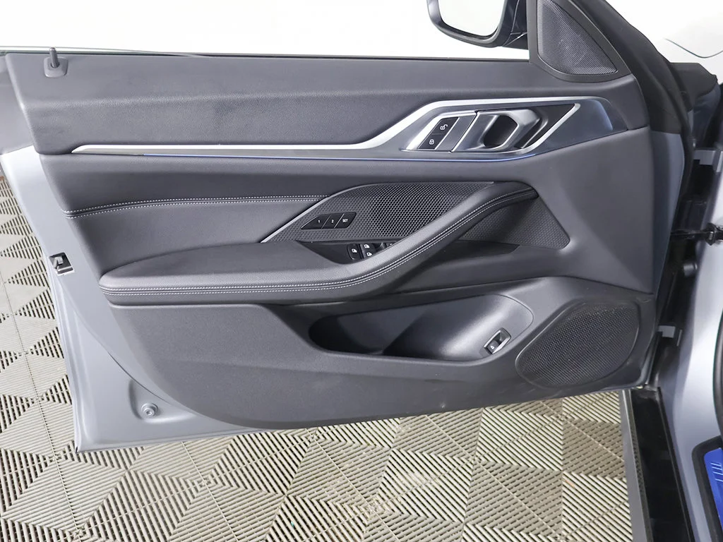 Used 2023 Gray BMW M50 image 27