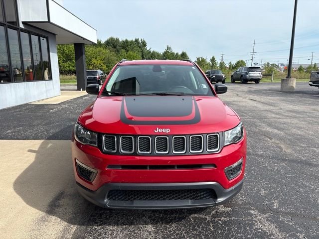 Used 2018 Red Jeep Sport image 7