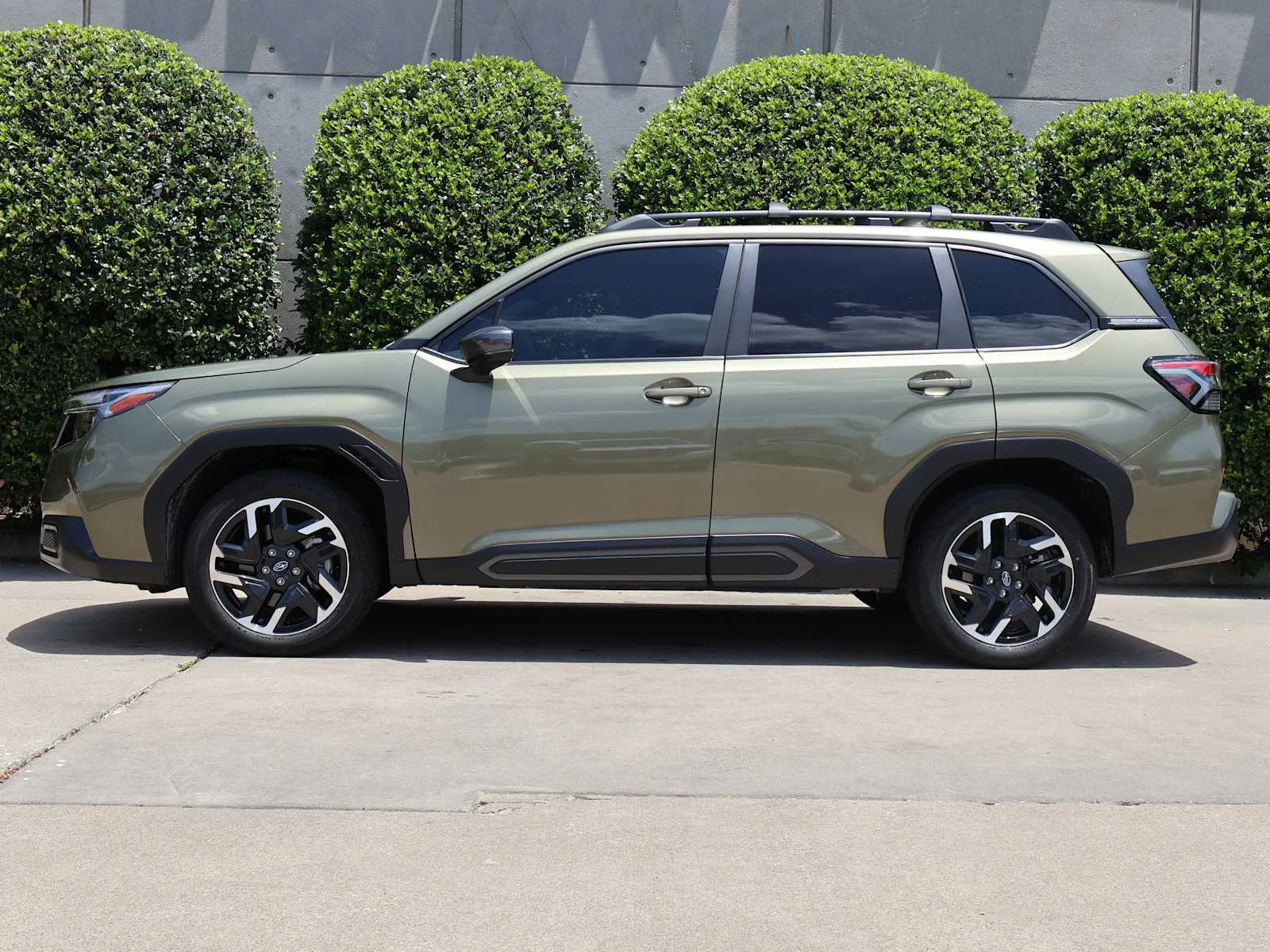 Certified Used 2026 Autumn Green Metallic Subaru Limited image 5