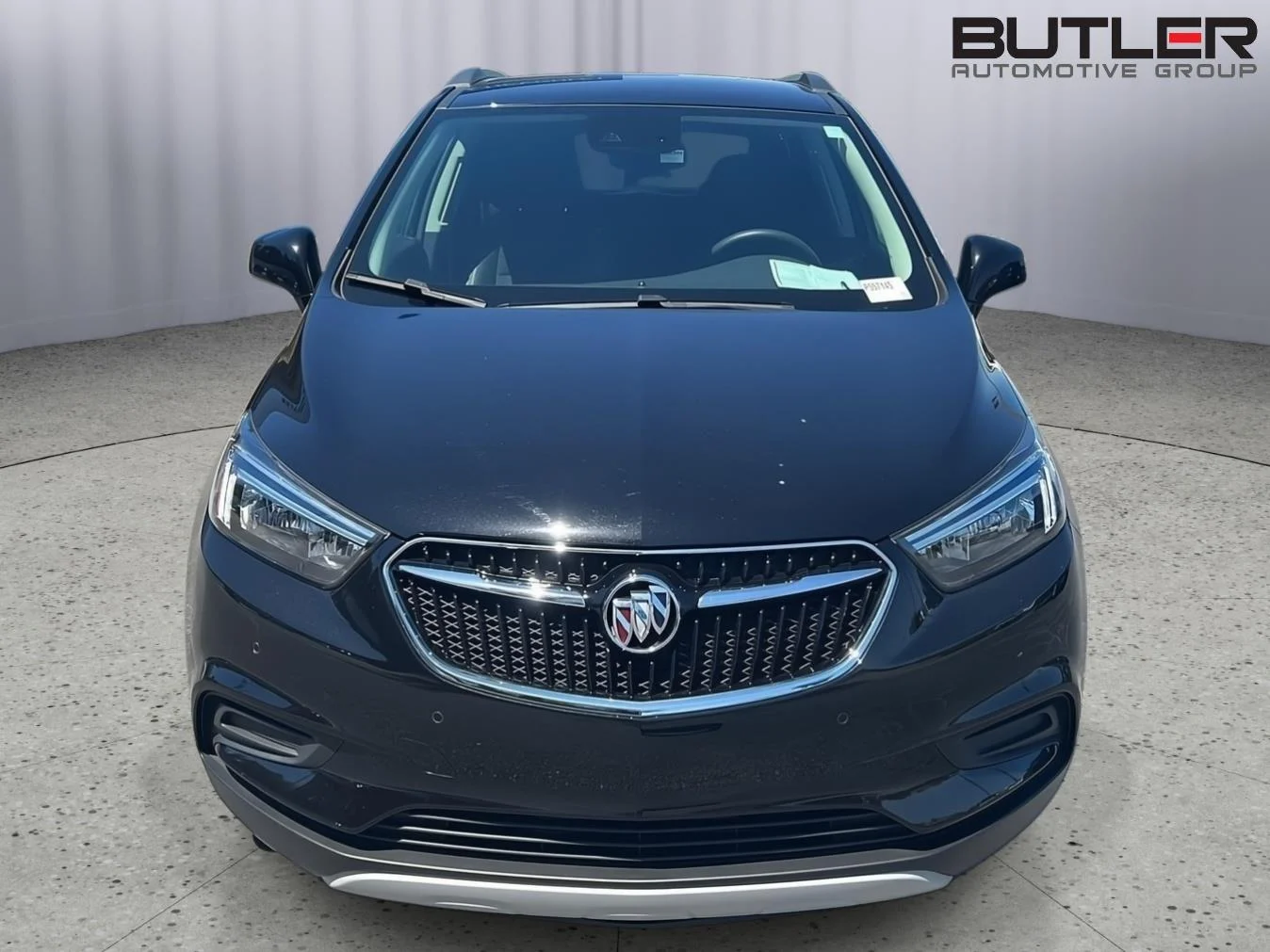 Used 2022 Ebony Twilight Metallic Buick Preferred image 9