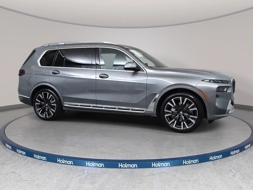 Used 2024 Skyscraper Gray Metallic BMW xDrive40i image 4