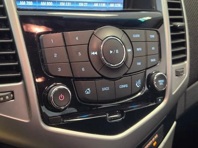 Used 2016 SILVER ICE METALLIC Chevrolet LT image 21