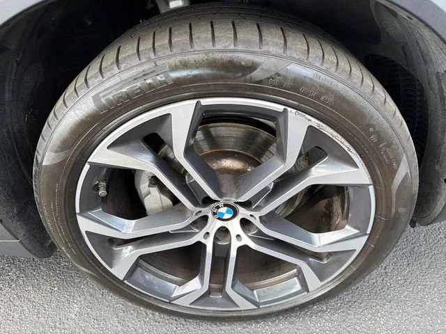 Used 2023 White BMW sDrive40i image 12