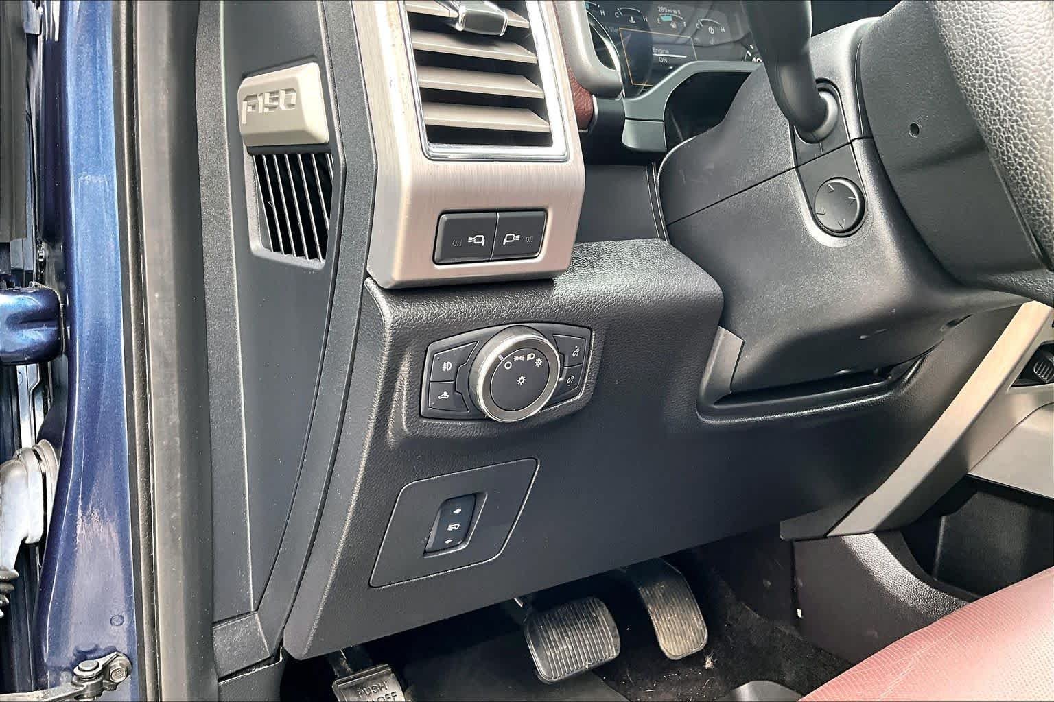 Used 2016 Blue Jeans Metallic Ford Platinum image 37