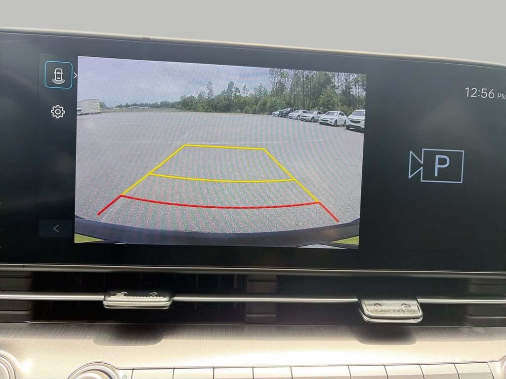 Used 2024  Hyundai SEL image 18