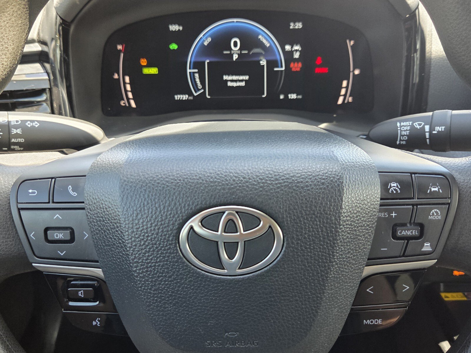 Used 2025 Underground Toyota LE image 22
