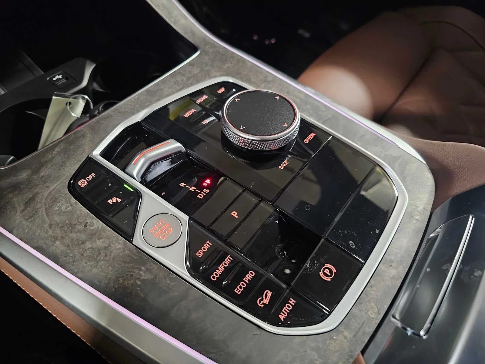 New 2026 Black Sapphire Metallic BMW xDrive40i image 21
