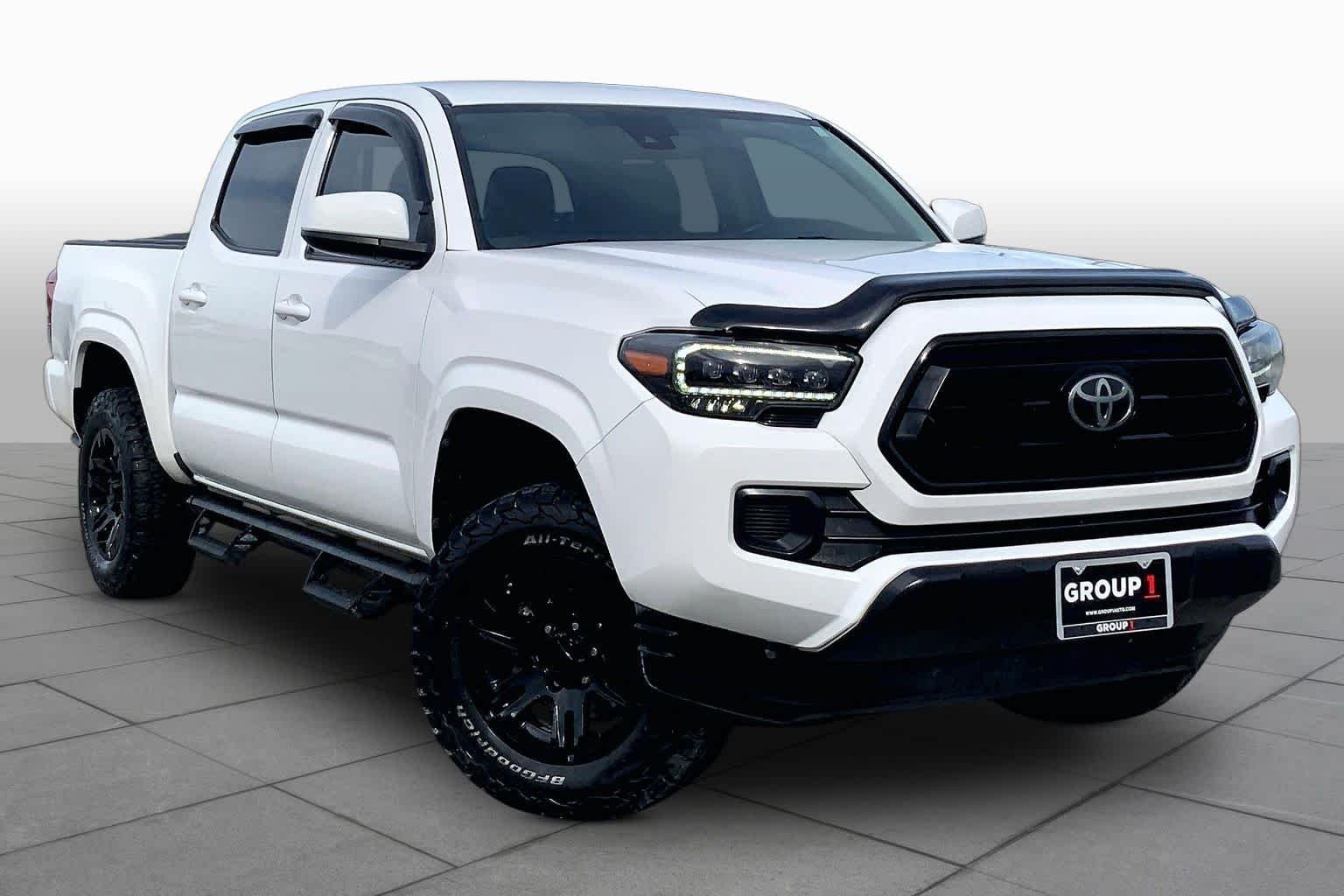 Used 2021 Super White Toyota SR image 3