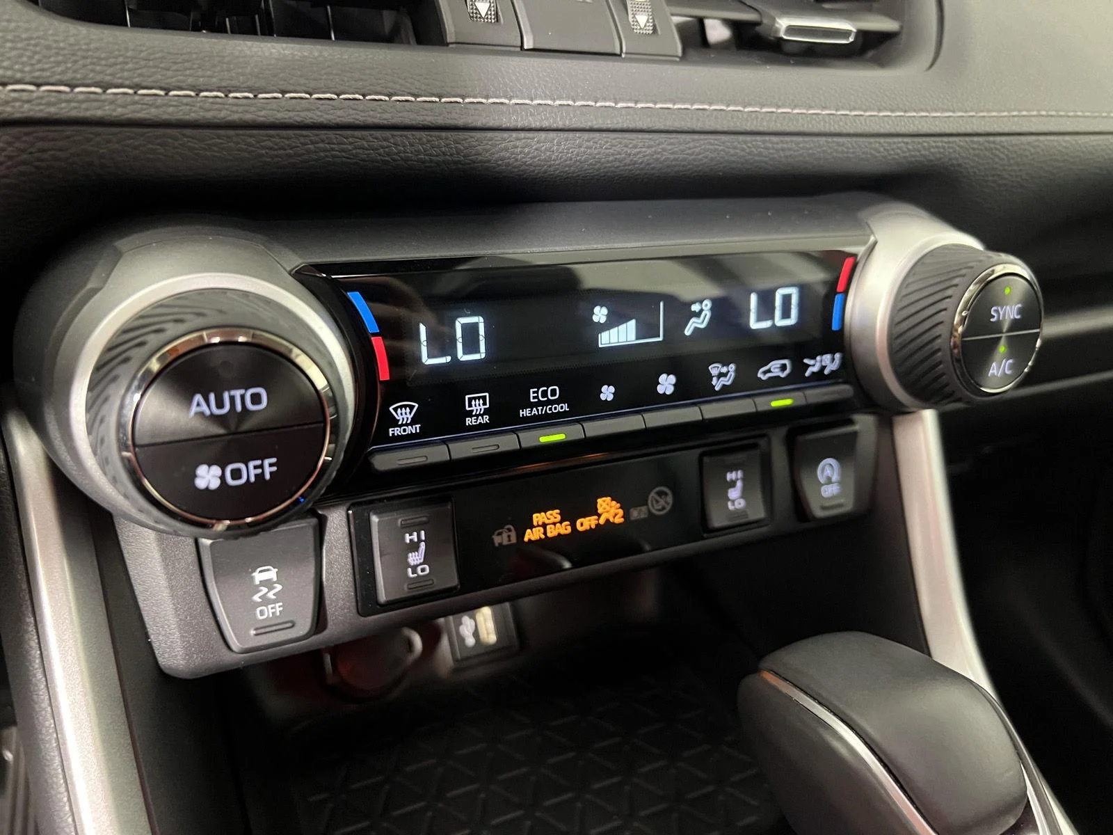 Used 2024 Ruby Flare Pearl Toyota XLE Premium image 23