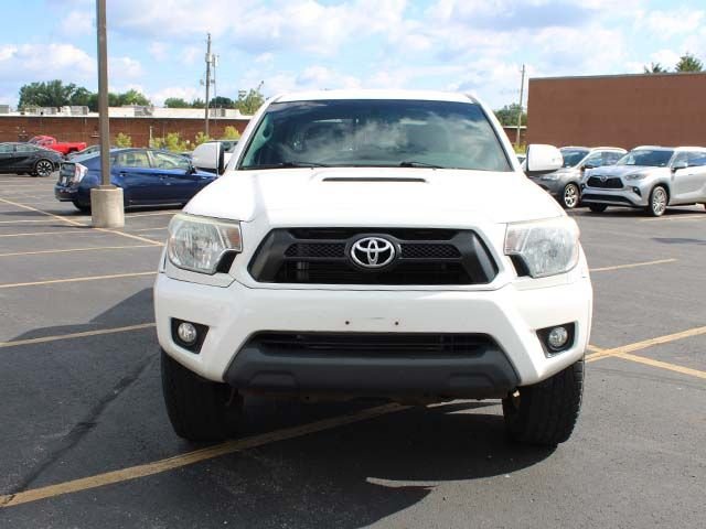Used 2015 Super White Toyota  image 3