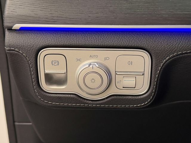 Certified Used 2024 White Mercedes-Benz GLE 580 image 21