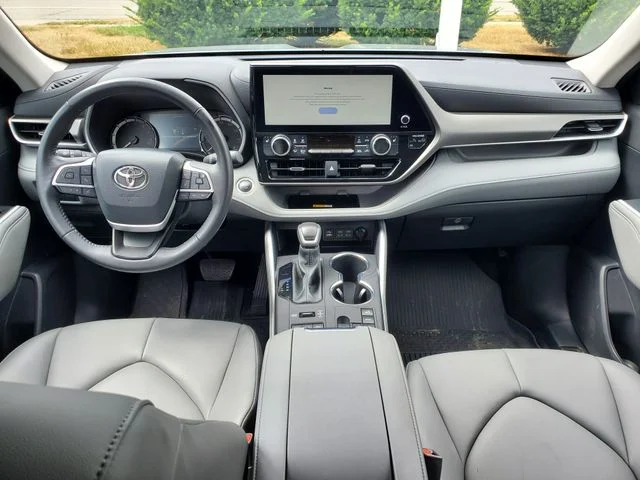 Certified Used 2024 Silver Toyota XLE image 13