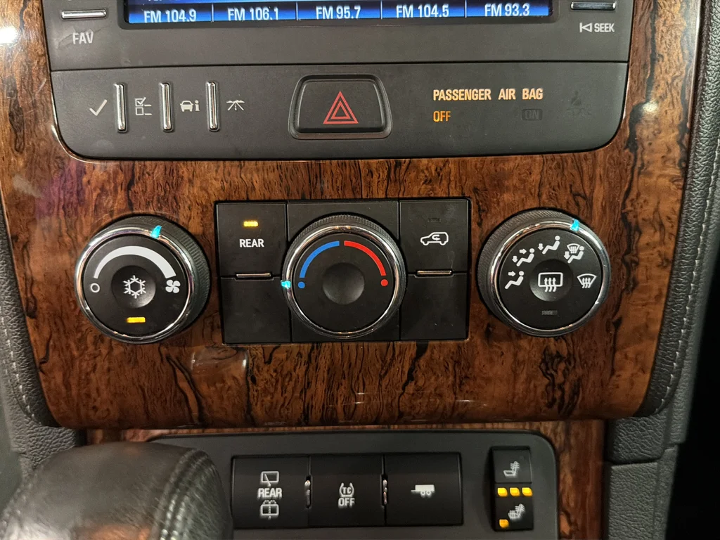 Used 2014 Blue Chevrolet LT image 20