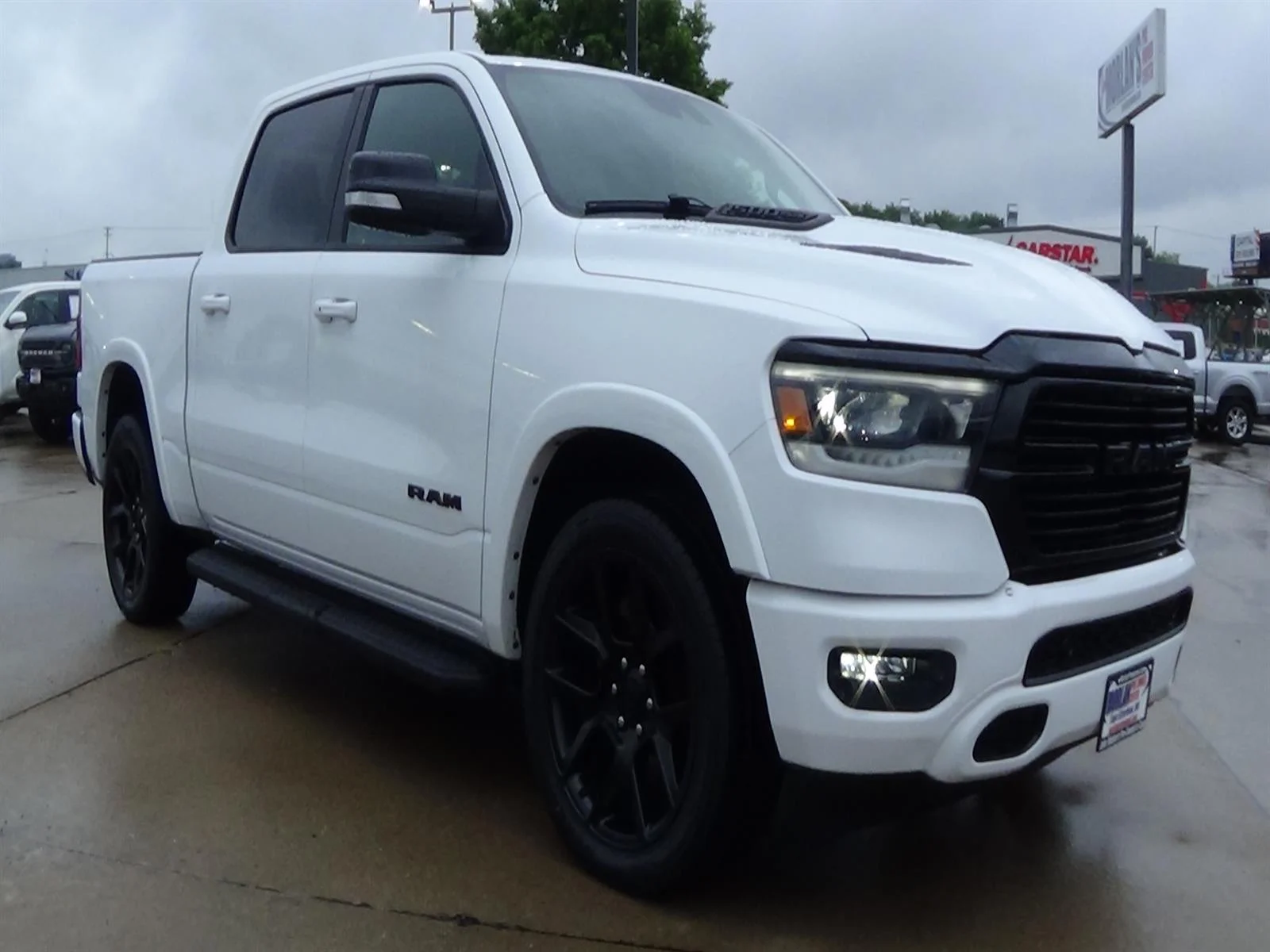 Certified Used 2022 Bright White Clear Coat (pw7) RAM Laramie image 4