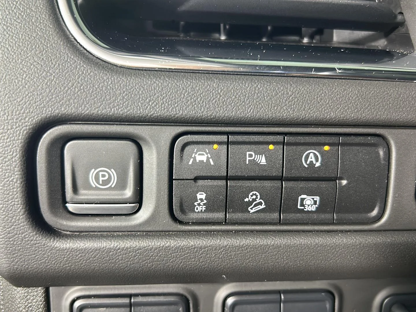 Used 2023 Dark Ash Metallic Chevrolet High Country image 24