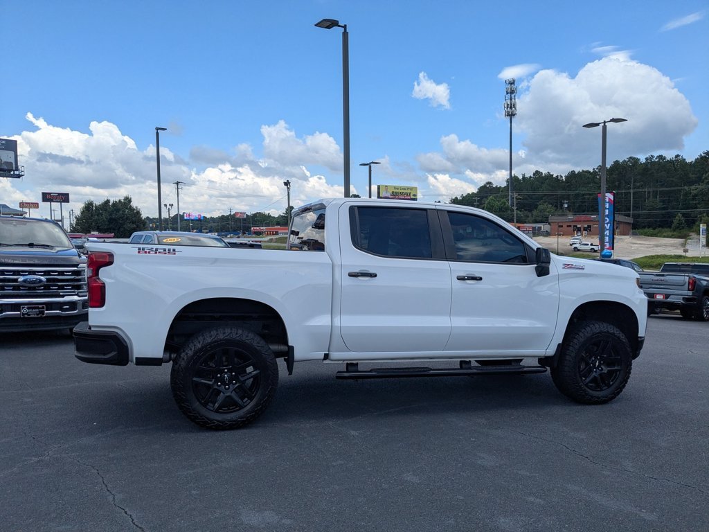 Used 2021 Summit White Chevrolet LT Trail Boss image 4
