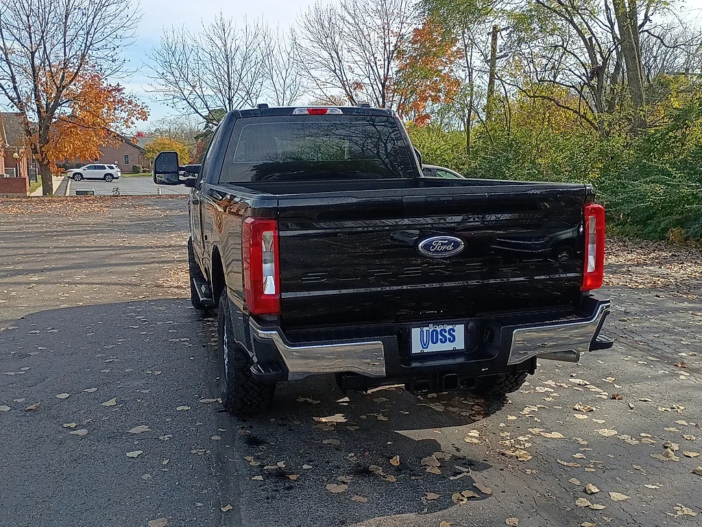 Used 2026 Agate Black Ford XL image 5