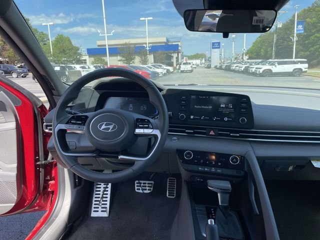 2025 Hyundai Elantra SEL - Photo 10