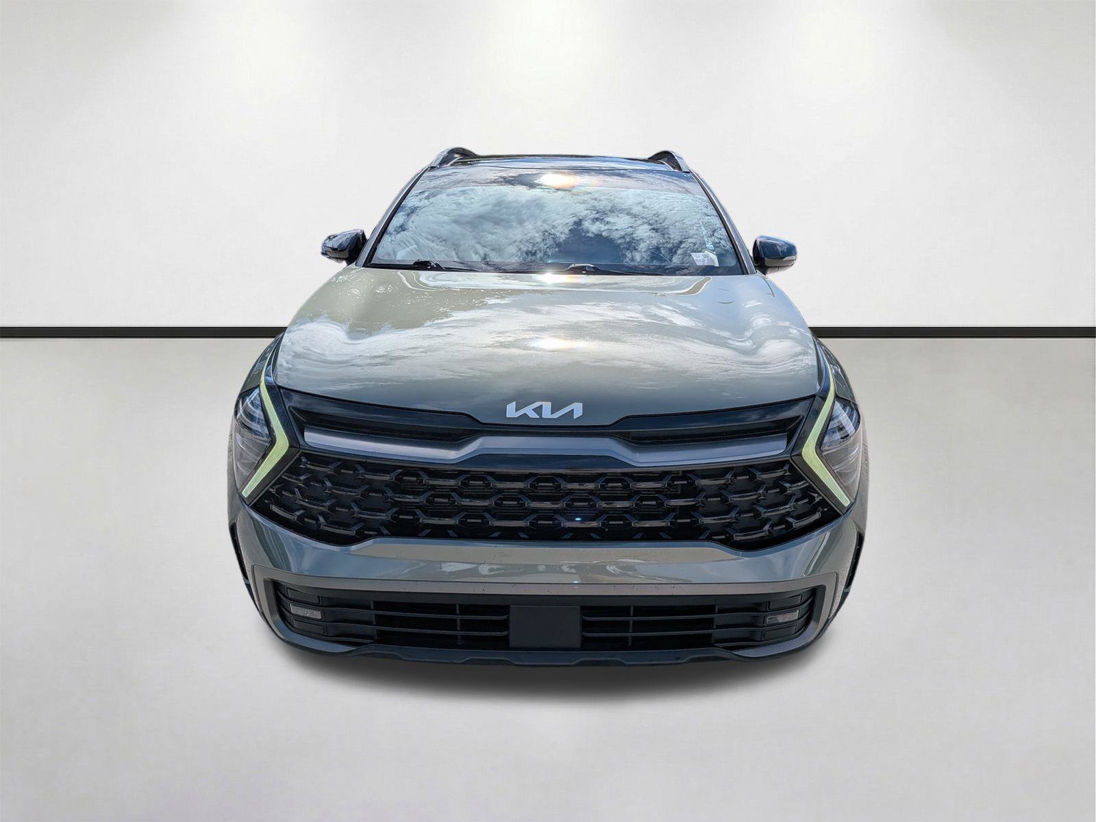 Used 2024 Jungle Green/Ebony Black Roof Kia X-Pro image 9
